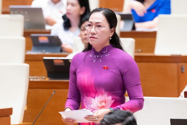 Chính sách tiền lương, phụ cấp cần đi đôi với hoàn thiện vị trí việc làm - Ảnh 1.
