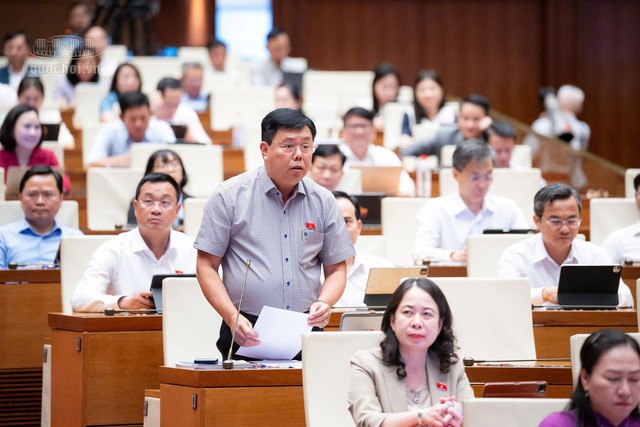 Bộ trưởng Nội vụ thông tin về xây dựng đề án tổng thể tiền lương, phụ cấp đối với viên chức cấp xã - Ảnh 2.
