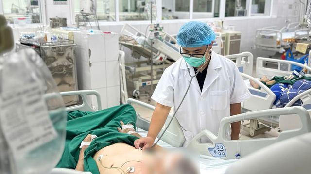 VNVC ra mắt vắc xin cúm chuyên biệt, nhiều người cao tuổi vui mừng vì có thêm lựa chọn phòng cúm hiệu quả hơn - Ảnh 4.