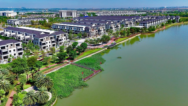 Novaland chuyển từ lỗ sang lãi, Aqua City chính thức tái khởi động bán hàng - Ảnh 1.