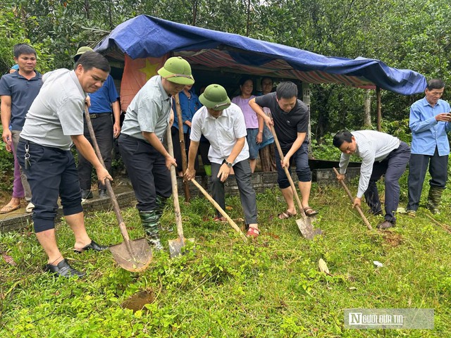 Người dân vùng lũ Yên Nhân chờ được an cư- Ảnh 4.