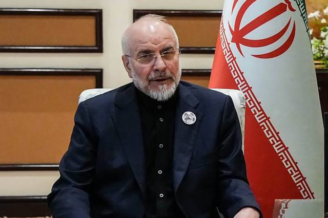 Iran tuyên bố sẵn sàng "vừa chiến đấu vừa đàm phán" với Mỹ - Ảnh 1.