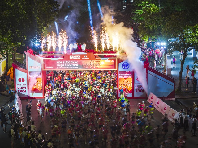 Bứt phá kỷ lục tại giải Marathon Quốc tế Hà Nội Techcombank Mùa thứ 5 - Ảnh 9.