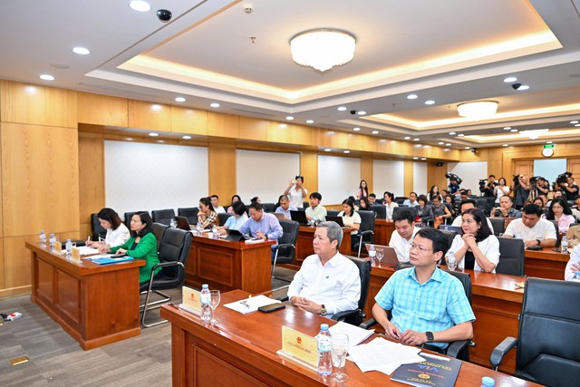 Doanh nghiệp được tự quyết giá xăng dầu nhưng phải kê khai, giải trình biến động giá- Ảnh 3.