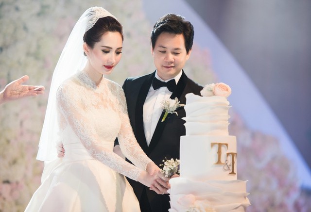 Cuộc sống của hoa hậu Việt được mệnh danh "thần tiên tỷ tỷ" sau 9 năm làm dâu hào môn - Ảnh 1.