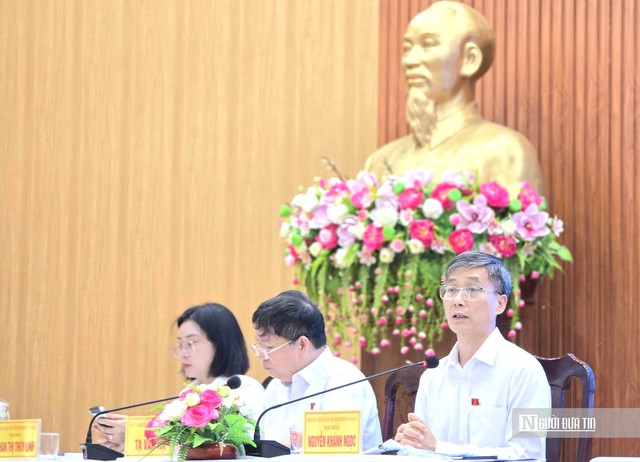 ĐBQH Nguyễn Khánh Ngọc: Đẩy mạnh số hóa, chia sẻ dữ liệu để giảm giấy tờ cho người dân- Ảnh 1.