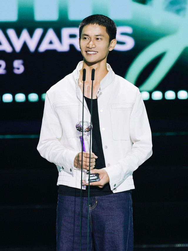 Mỹ nam Mưa Đỏ nhận nhiều giải nhất "Làn sóng xanh 2025" - Ảnh 1.