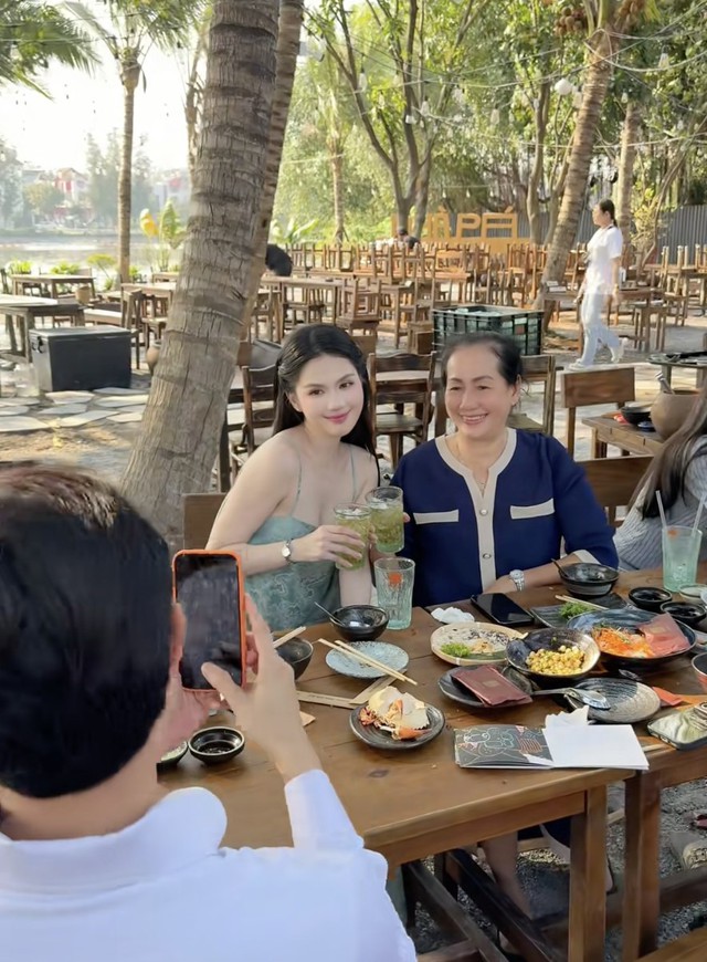 "Trai hư showbiz" c&ocirc;ng khai b&agrave;y tỏ lời đặc biệt với Ngọc Trinh - Ảnh 2.