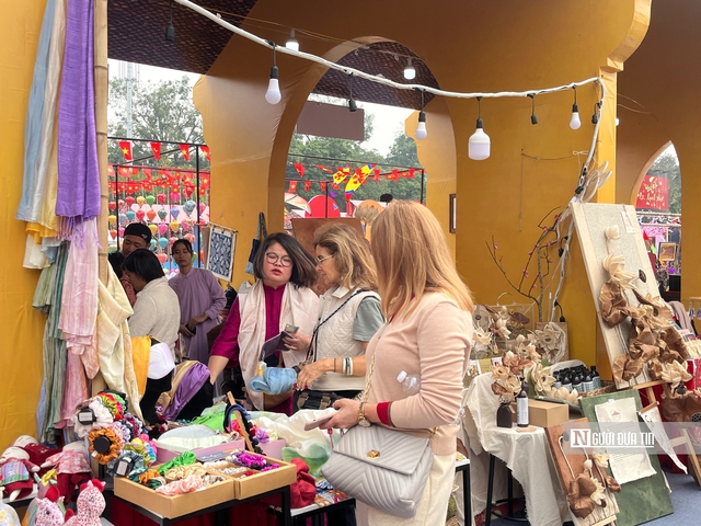 &ldquo;Tết 3 miền&rdquo; giữa l&ograve;ng Ho&agrave;ng th&agrave;nh: Đi một v&ograve;ng chạm trọn hồn xu&acirc;n Việt- Ảnh 9.