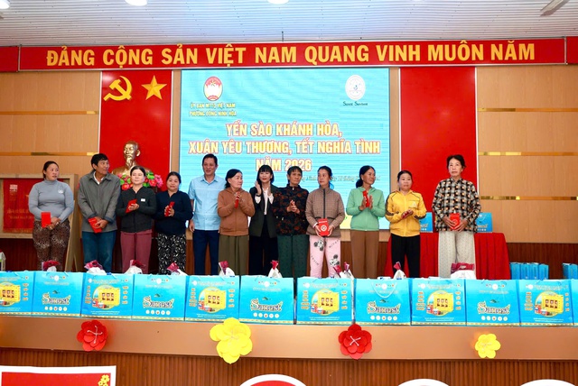 Yến s&agrave;o Kh&aacute;nh H&ograve;a tổ chức chương tr&igrave;nh "Xu&acirc;n chia sẻ - Tết y&ecirc;u thương" 2026 - Ảnh 6.