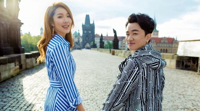 Chuyện tình "đũa lệch" của nàng hậu bất chấp cưới "chú lùn showbiz", cuộc sống gây bất ngờ- Ảnh 1. Chuyện tình "đũa lệch" của nàng hậu bất chấp cưới "chú lùn showbiz", cuộc sống gây bất ngờ- Ảnh 1.