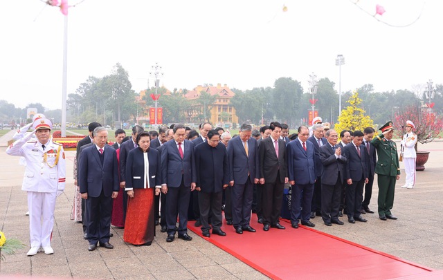 L&atilde;nh đạo Đảng, Nh&agrave; nước v&agrave;o Lăng viếng Chủ tịch Hồ Ch&iacute; Minh nh&acirc;n dịp Tết Nguy&ecirc;n đ&aacute;n B&iacute;nh Ngọ- Ảnh 2.