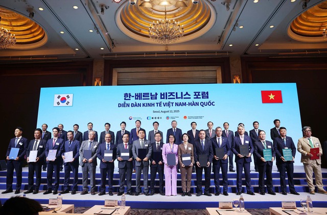 Ngoại giao kinh tế sẽ chuyển mạnh từ "mở đường" sang "kiến tạo phát triển" - Ảnh 2.