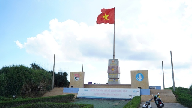 Đặc khu Phú Quý: “Viên ngọc thô” đang vươn mình giữa biển khơi- Ảnh 7. Đặc khu Phú Quý: “Viên ngọc thô” đang vươn mình giữa biển khơi- Ảnh 7.