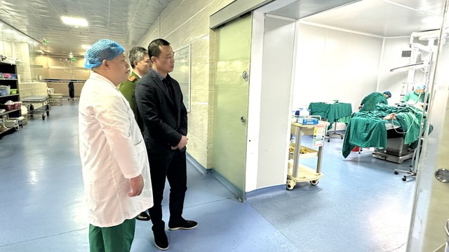 Điều tra vụ nổ nh&agrave; d&acirc;n ở Thanh H&oacute;a khiến 10 người bị thương- Ảnh 2.