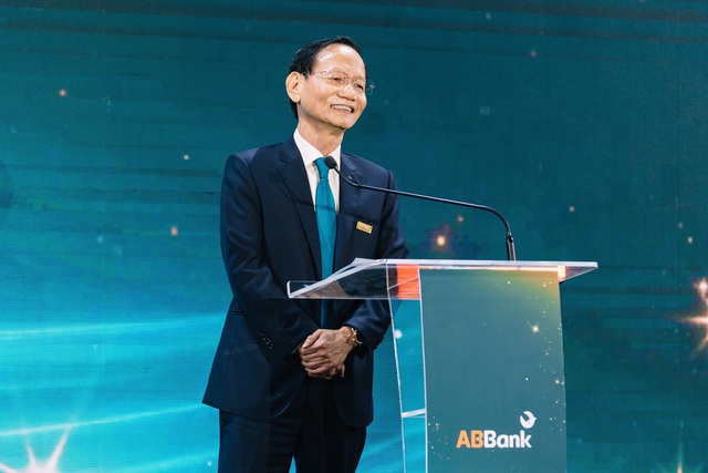 ABBank ra mắt nhận diện thương hiệu mới: Tiếp nối triết l&yacute; phụng sự kh&aacute;ch h&agrave;ng v&agrave; cộng đồng - Ảnh 4.