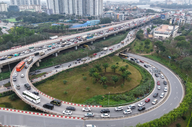 Dự kiến tạm cấm chiều đi từ Hà Nội, TPHCM trên một số cao tốc - Ảnh 1.