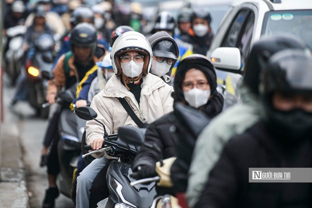 Kh&ocirc;ng để xảy ra &ugrave;n tắc k&eacute;o d&agrave;i tr&ecirc;n c&aacute;c tuyến đường v&agrave;o trung t&acirc;m H&agrave; Nội, Tp.Hồ Ch&iacute; Minh- Ảnh 2.