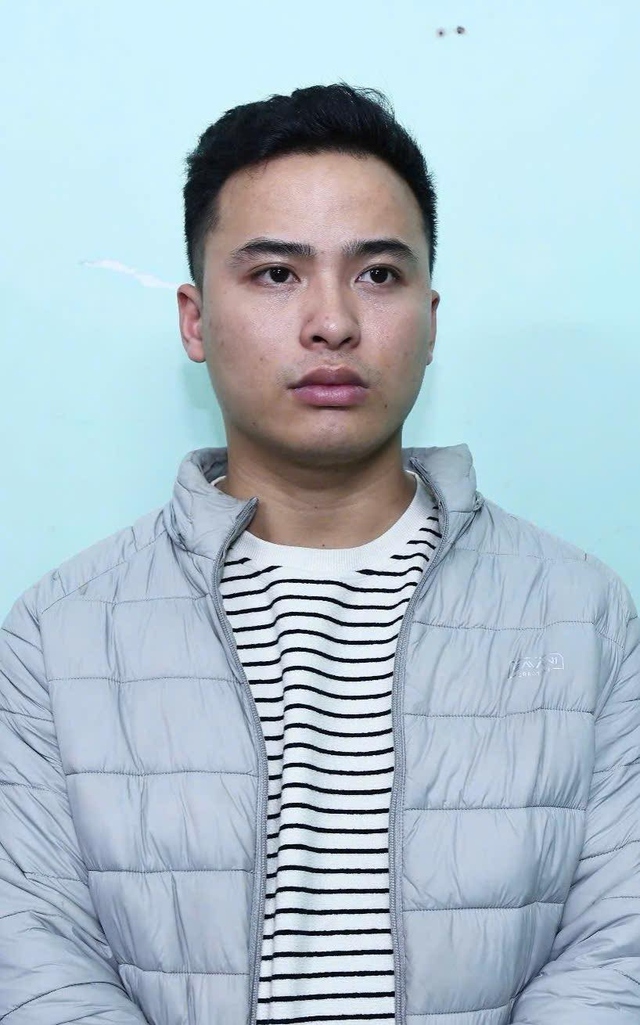 Bắt tạm giam t&agrave;i xế &ocirc; t&ocirc; k&eacute;o l&ecirc; CSGT khi bị kiểm tra nồng độ cồn - Ảnh 1.