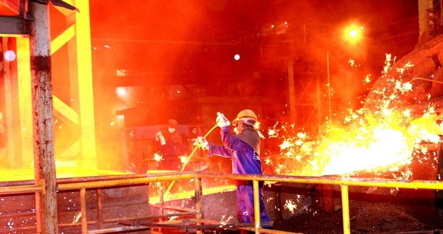 Giá vàng tăng kỷ lục, KSV gánh lỗ cho công ty con- Ảnh 2. Giá vàng tăng kỷ lục, KSV gánh lỗ cho công ty con- Ảnh 2.