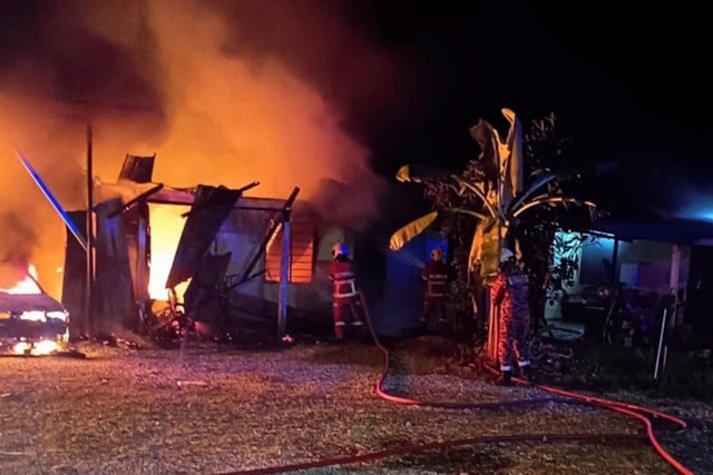 Ch&aacute;y nh&agrave;, 5 người trong một gia đ&igrave;nh tử vong thương t&acirc;m - Ảnh 1.