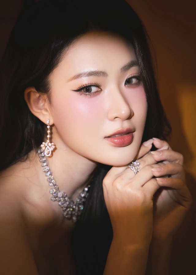 Nhan sắc nữ diễn viên quê Hải Phòng đang gây chú ý trong phim "Không giới hạn" - Ảnh 7.