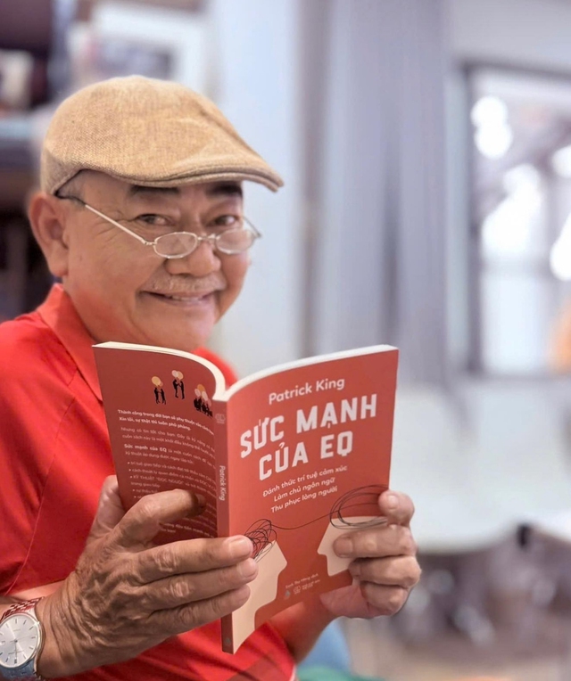 Nam NSND ở tuổi U70 mua được nh&agrave;, hạnh ph&uacute;c b&ecirc;n vợ trẻ k&eacute;m 36 tuổi - Ảnh 6.