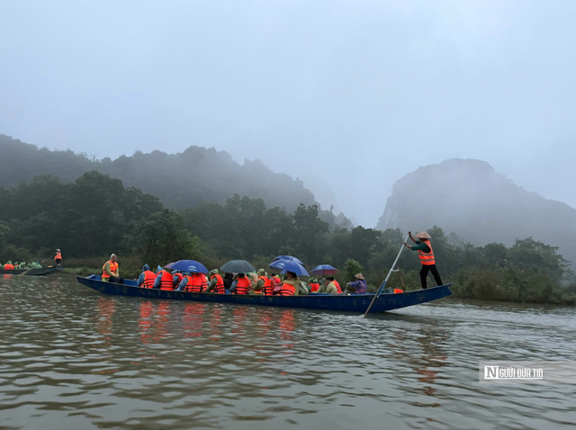 Du lịch H&agrave; Nội lập c&uacute; h&iacute;ch mới, lượng kh&aacute;ch tăng gần 30% - Ảnh 2.