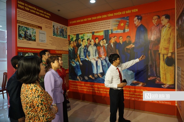 Gia Lai: Trưng b&agrave;y t&agrave;i liệu kỷ niệm 80 năm Ng&agrave;y Tổng tuyển cử đầu ti&ecirc;n bầu Quốc hội Việt Nam- Ảnh 4.