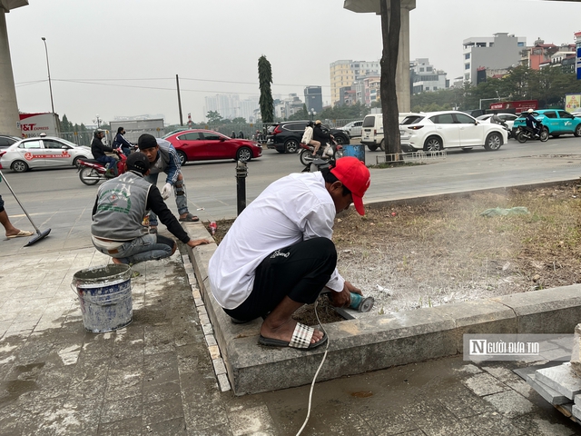 Sau phản &aacute;nh xuống cấp, c&ocirc;ng vi&ecirc;n hồ điều h&ograve;a Mai Dịch kho&aacute;c diện mạo mới- Ảnh 12.