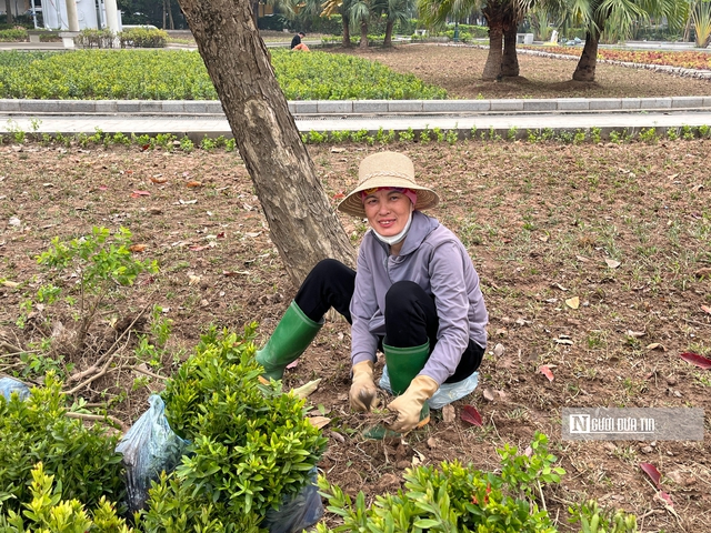 Sau phản &aacute;nh xuống cấp, c&ocirc;ng vi&ecirc;n hồ điều h&ograve;a Mai Dịch kho&aacute;c diện mạo mới- Ảnh 3.