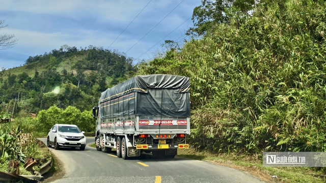 Cận cảnh "n&uacute;t thắt" đ&egrave;o Vi &Ocirc; Lắk được đề xuất n&acirc;ng cấp tr&ecirc;n Quốc lộ 24 kết nối Đ&ocirc;ng - T&acirc;y Quảng Ng&atilde;i- Ảnh 13.