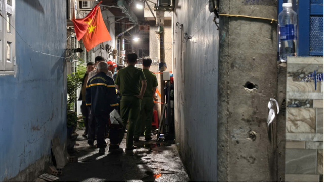 Ch&aacute;y nh&agrave; hai tầng ở TP HCM, 3 mẹ con tử vong - Ảnh 3.