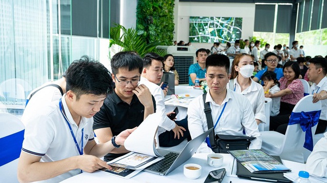 Ng&agrave;y 11/2, H&agrave; Nội dự kiến tổ chức kỳ thi cấp chứng chỉ m&ocirc;i giới bất động sản đợt 1 - Ảnh 1.