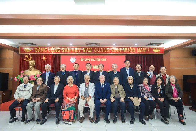 Cơ quan Trung ương Hội Luật gia Việt Nam gặp mặt c&aacute;n bộ hưu tr&iacute; nh&acirc;n dịp xu&acirc;n B&iacute;nh Ngọ- Ảnh 8.