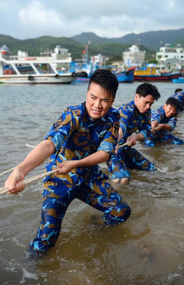 Ca sĩ Đ&agrave;m Vĩnh Hưng t&igrave;m b&igrave;nh y&ecirc;n sau biến cố, mở qu&aacute;n b&aacute;n c&agrave; ph&ecirc; ở tuổi 55 - Ảnh 7.