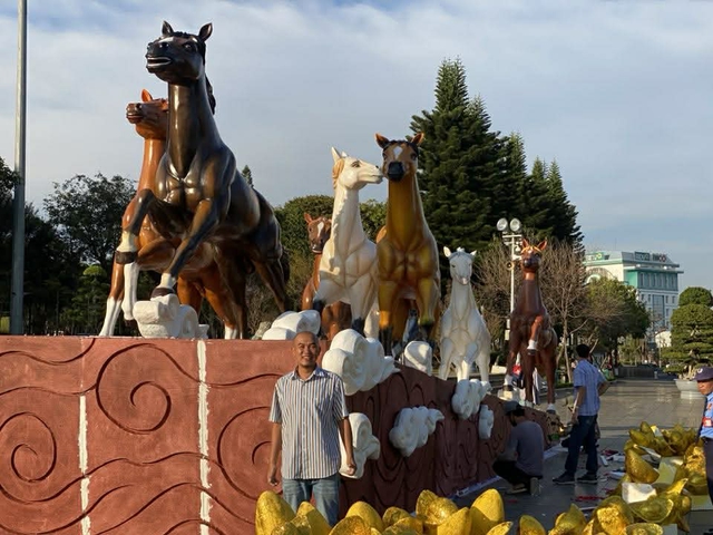 Năm ngựa tản mạn ngựa - Ảnh 3.