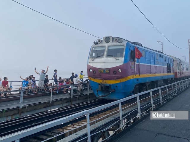 Dự kiến th&ocirc;ng t&agrave;u qua cầu Long Bi&ecirc;n từ 18h ng&agrave;y 9/2- Ảnh 1.