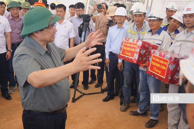 Thủ tướng Phạm Minh Ch&iacute;nh: Khai th&aacute;c hiệu quả cao tốc nối Quảng Ng&atilde;i- Gia Lai, quy hoạch kh&ocirc;ng gian ph&aacute;t triển mới- Ảnh 7.