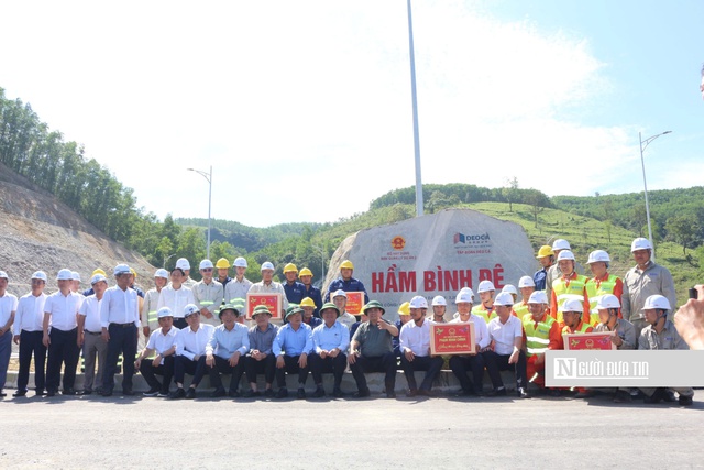 Thủ tướng Phạm Minh Ch&iacute;nh: Khai th&aacute;c hiệu quả cao tốc nối Quảng Ng&atilde;i- Gia Lai, quy hoạch kh&ocirc;ng gian ph&aacute;t triển mới- Ảnh 4.