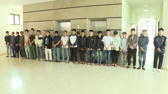 Triệu tập 20 đối tượng vụ tung tin giả c&ocirc;ng an "tra tấn, đ&aacute;nh người nhập viện"- Ảnh 1.