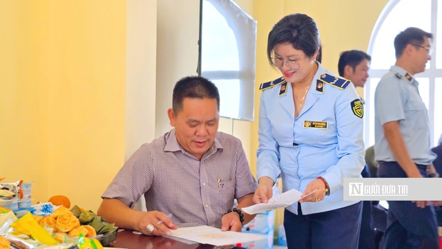 Hộ kinh doanh c&ugrave;ng nhau x&acirc;y dựng m&ocirc;i trường du lịch th&acirc;n thiện, văn minh- Ảnh 3.