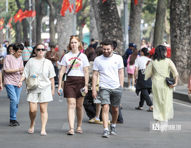 Kh&aacute;ch quốc tế tăng 12,4% trong qu&yacute; I/2026, Việt Nam lập kỷ lục mới- Ảnh 1.