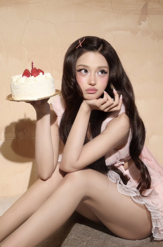 "Hot girl da n&acirc;u" l&agrave; "b&oacute;ng hồng" mới của HIEUTHUHAI - Ảnh 8.