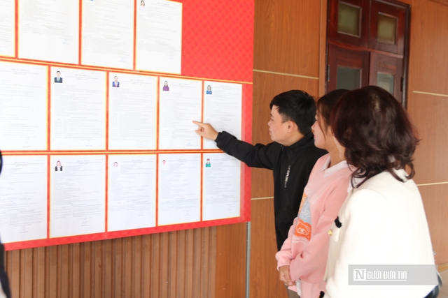 Sinh vi&ecirc;n Nghệ An trao niềm tin, gửi kỳ vọng v&agrave;o từng l&aacute; phiếu  - Ảnh 3.