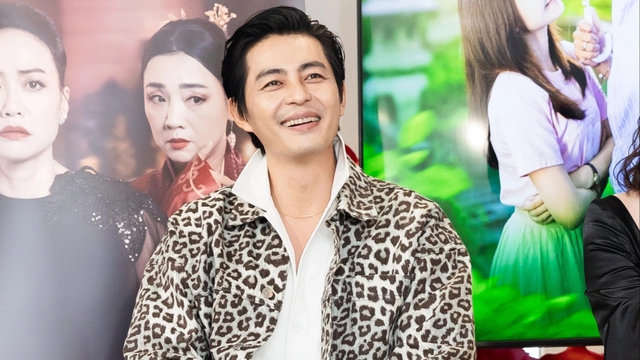 "Chị hai quốc d&acirc;n" c&ocirc;ng khai t&igrave;nh tứ b&ecirc;n trai lạ- Ảnh 4.