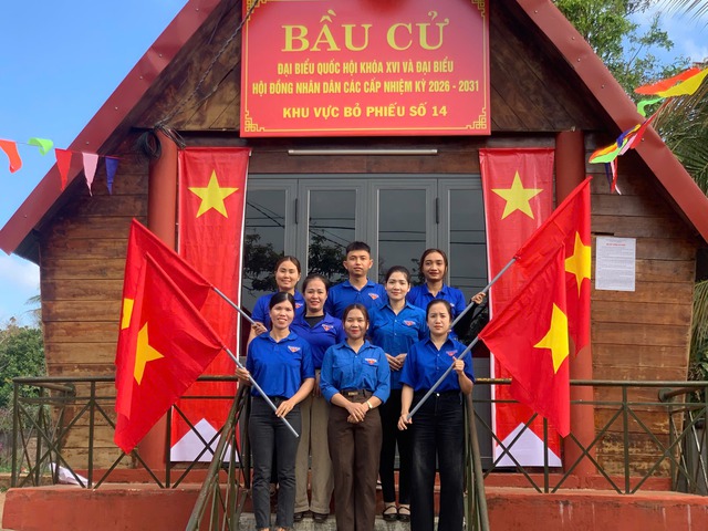 Cử tri trẻ Đắk Lắk h&aacute;o hức lần đầu bỏ phiếu với nhiều kỳ vọng thiết thực- Ảnh 5.