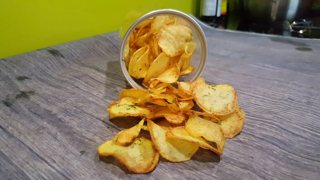 B&eacute; 12 tuổi su&yacute;t mất mạng v&igrave; sự nu&ocirc;ng chiều của &ocirc;ng b&agrave; hay cho ăn m&oacute;n "vạn người m&ecirc;" thay cho cơm - Ảnh 1.