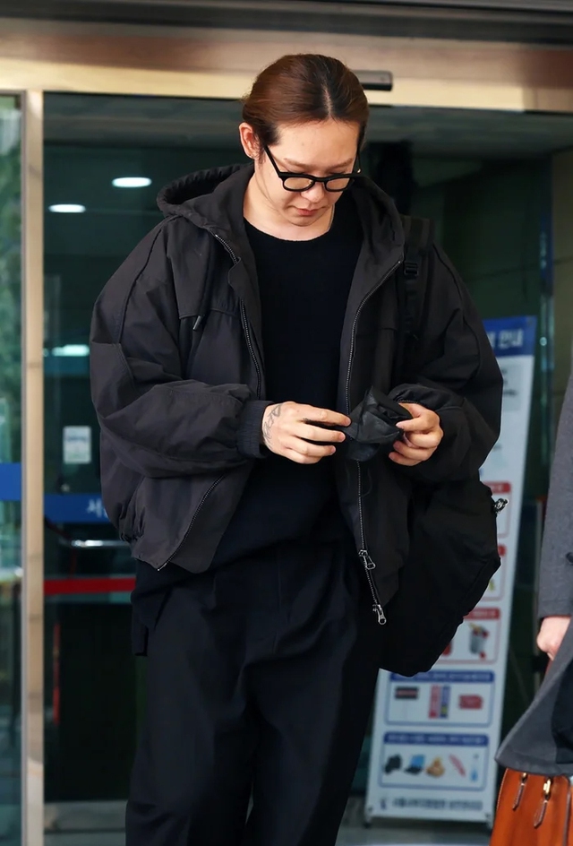 L&yacute; do khiến nam ca sĩ nổi tiếng showbiz phải đối mặt với mức &aacute;n t&ugrave; 18 th&aacute;ng t&ugrave; - Ảnh 2.