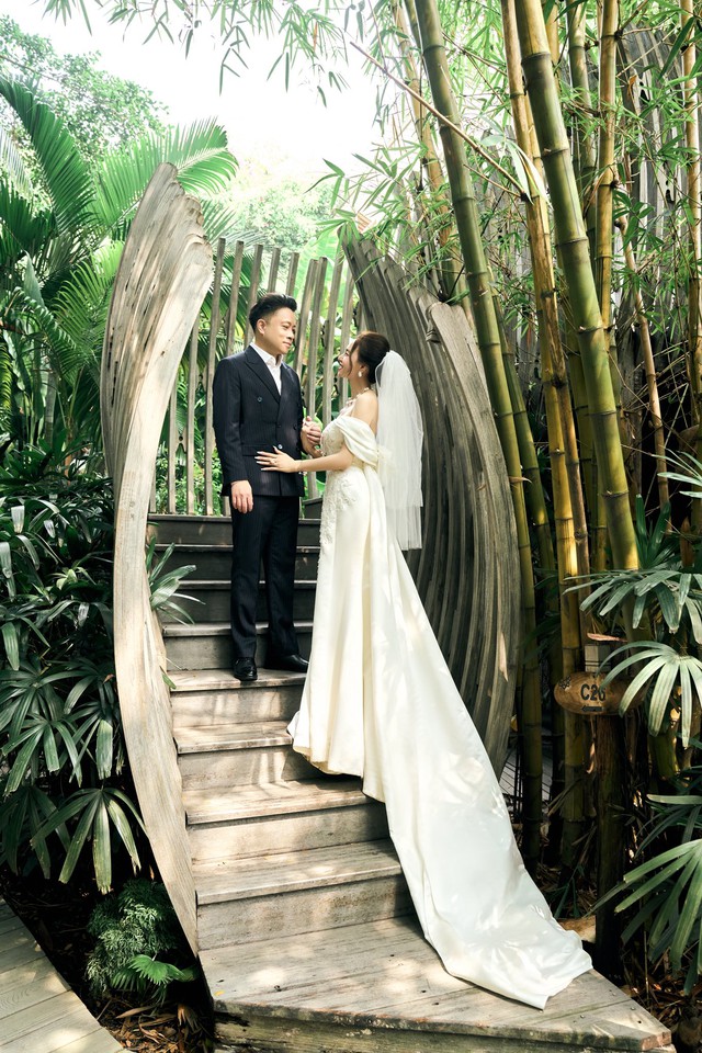 Chuyện tình 10 năm ngọt ngào của cặp đôi Hoa khôi Tây Đô với đạo diễn trăm tỷ - Ảnh 4.